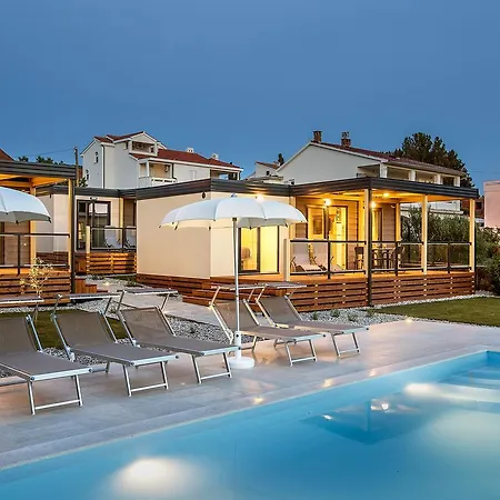 Mobile Homes Sanmar 펜션 *