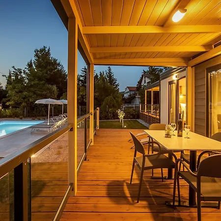 펜션 Mobile Homes Sanmar *