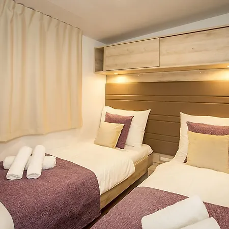 Mobile Homes Sanmar 펜션 푸나트